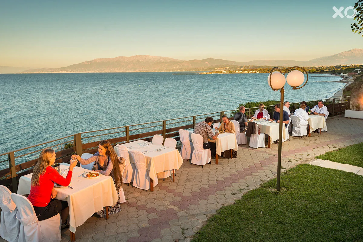 Niforeika Beach Hotel & Bungalows