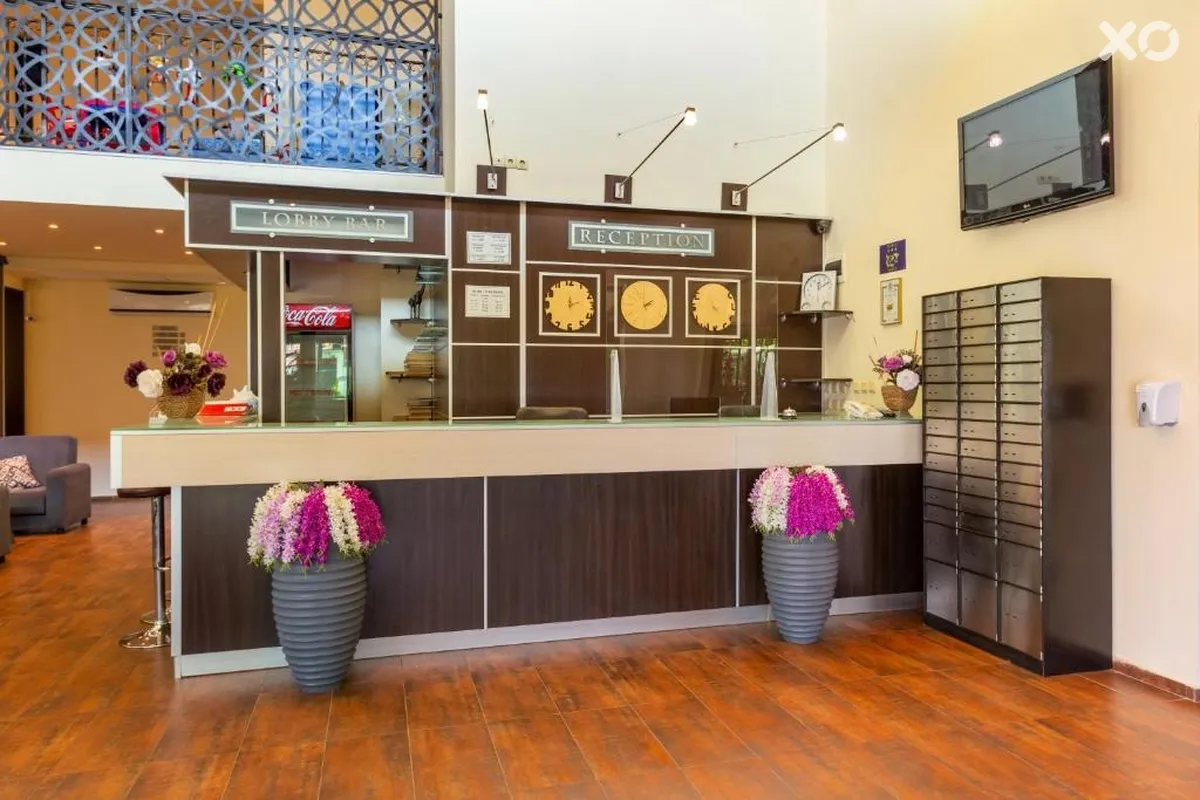 Julia Hotel