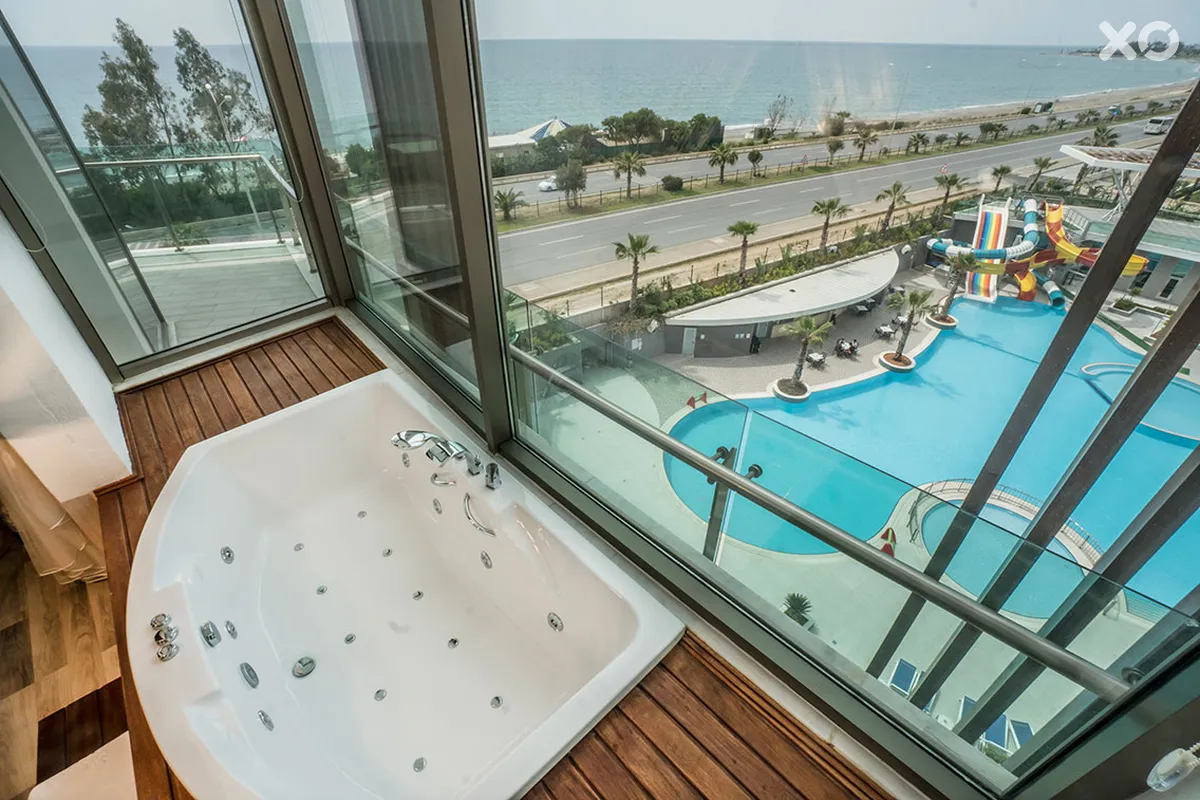 Xoria Deluxe Hotel