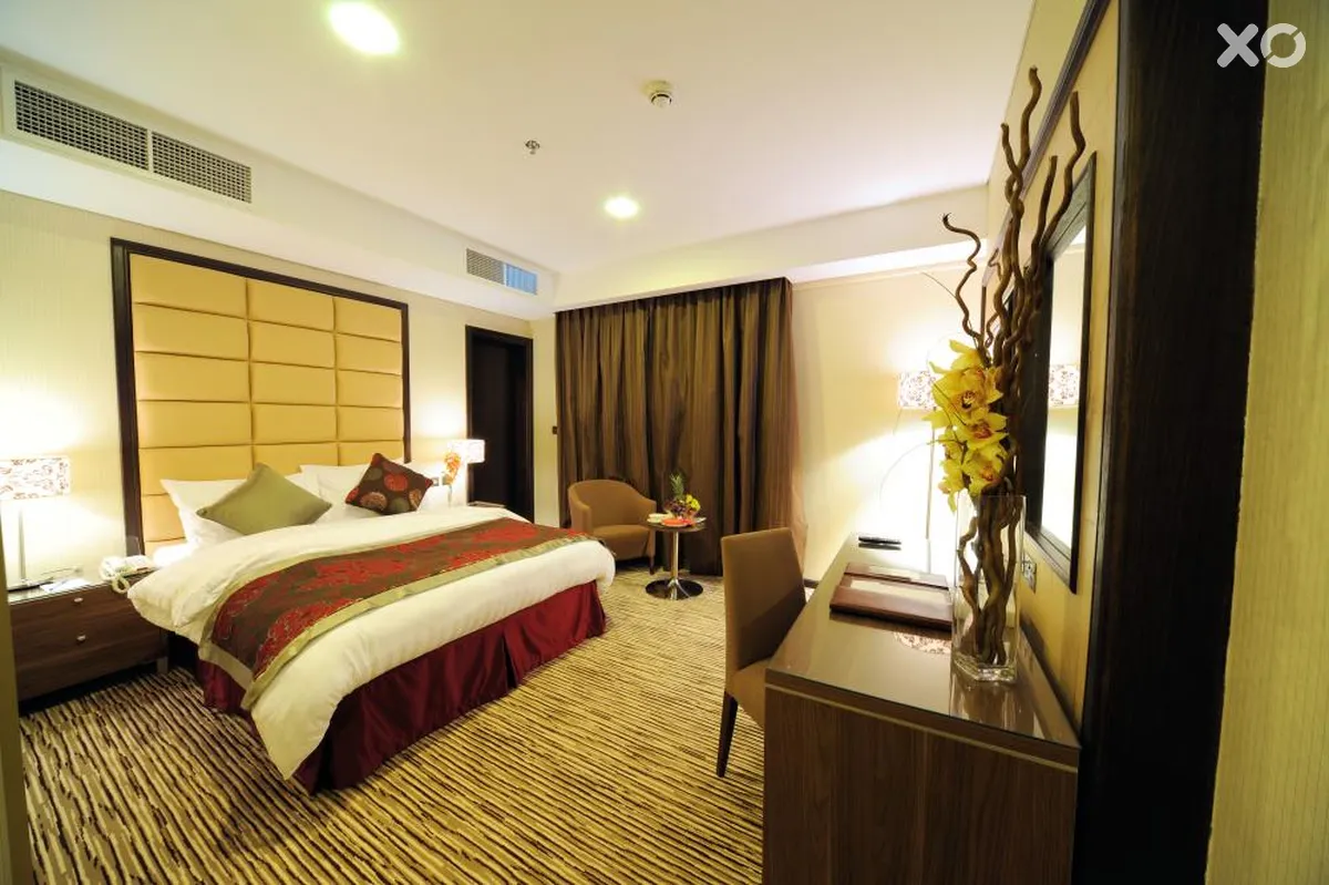 Al Hamra Hotel