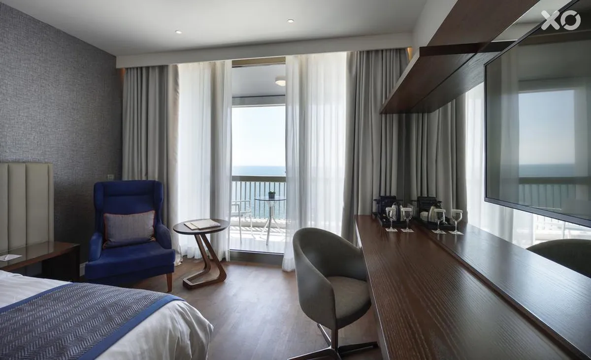 Makedonia Palace