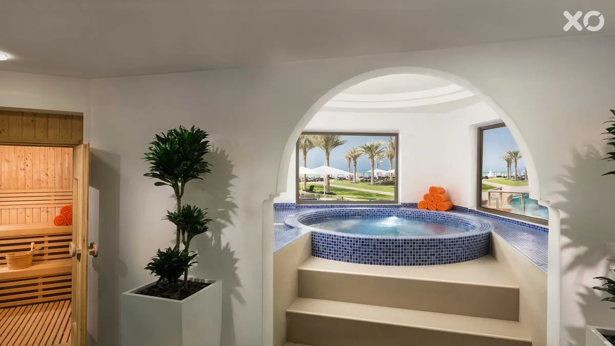 Bahi Ajman Palace Hotel