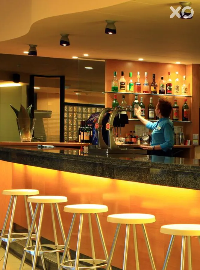 Aqua Hotel Montagut Suites