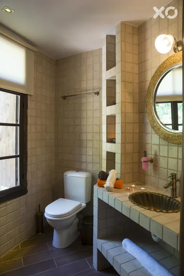 Elia Portou Rooms