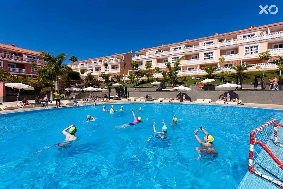 El Duque Aparthotel