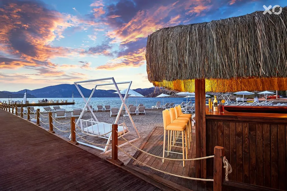 Fi Light Solto Boutique Beach
