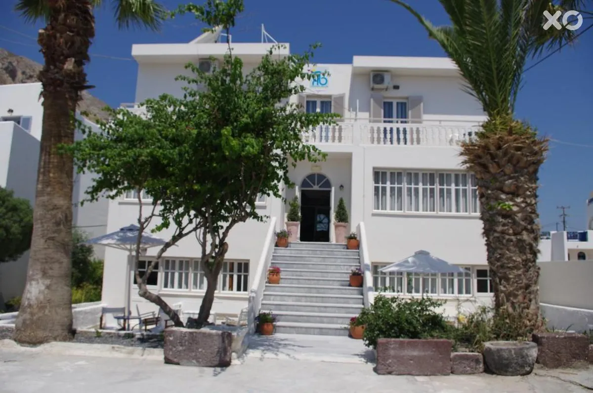 Kamari Blue Boutique Hotel