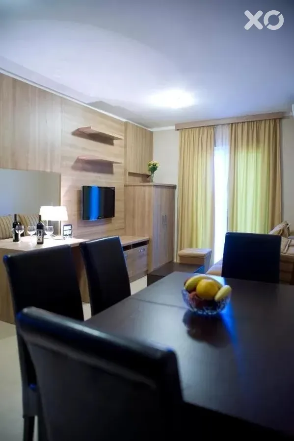 V Lux Villa