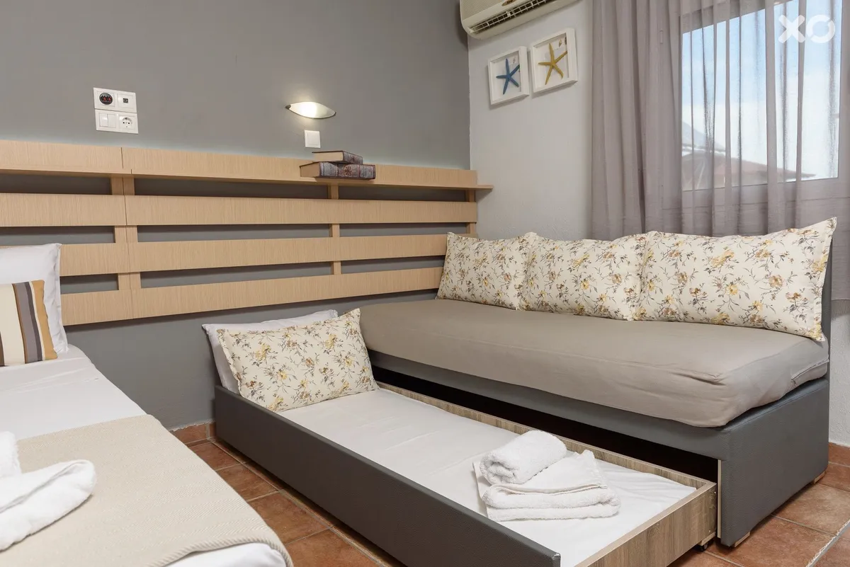 Ammos Beach Studios & Suites