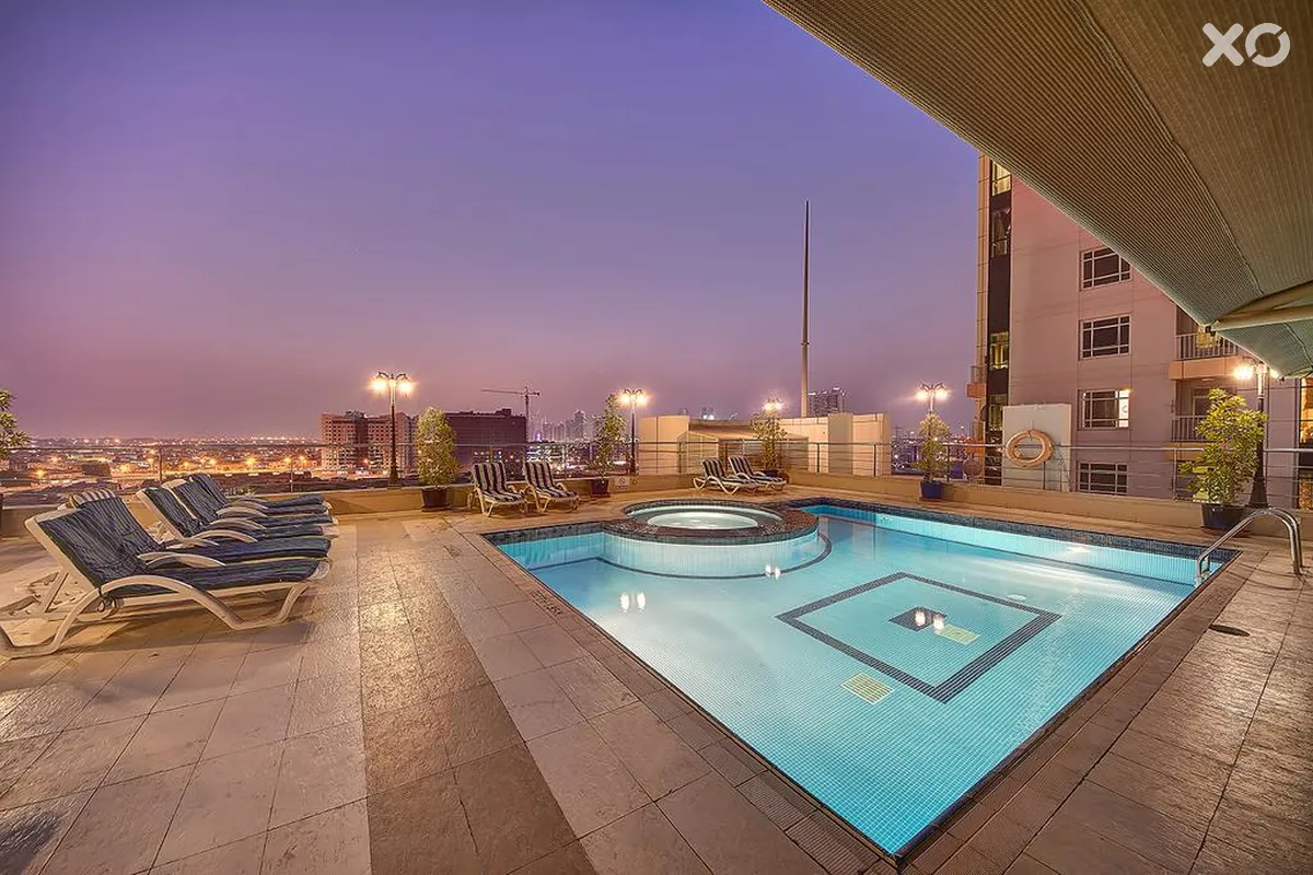Grandeur Hotel
