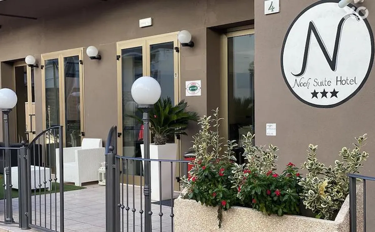 Noah Beach Hotel