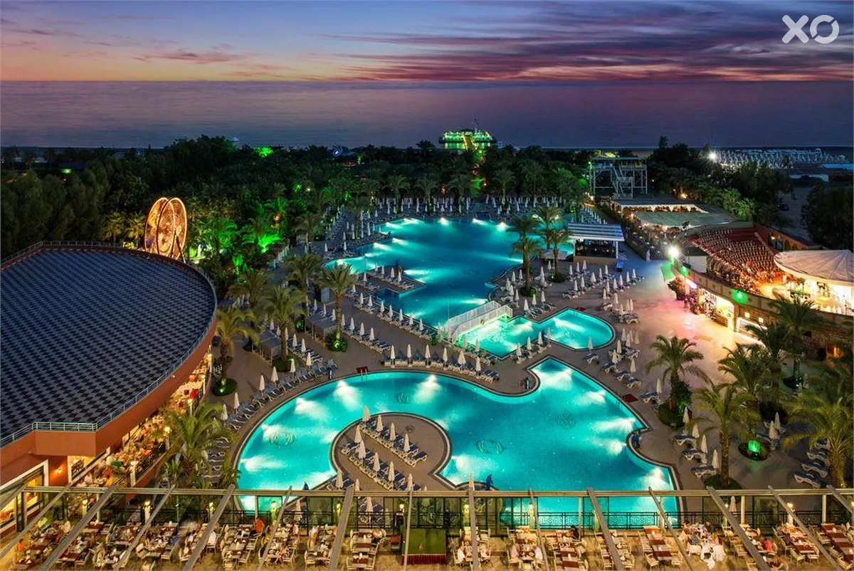 Delphin Palace