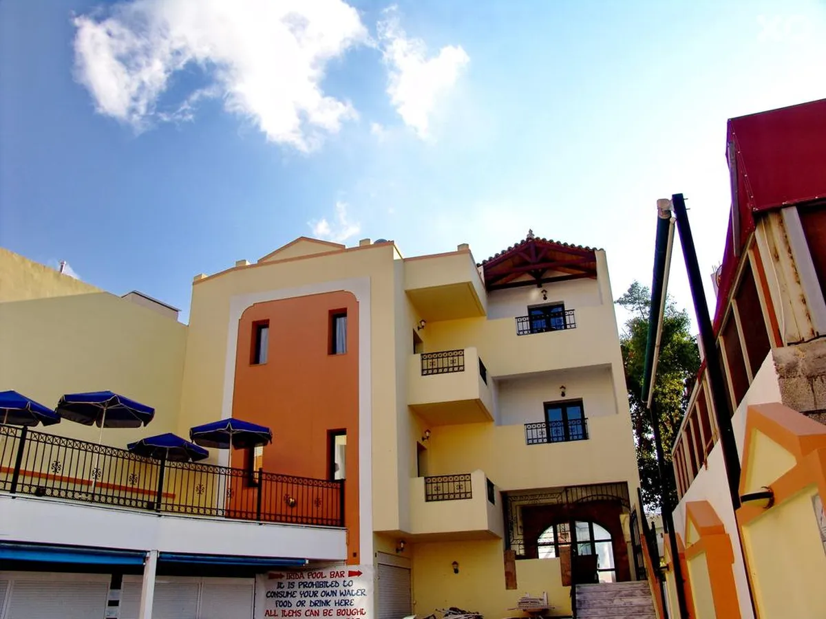 Irida Apartments by Estia