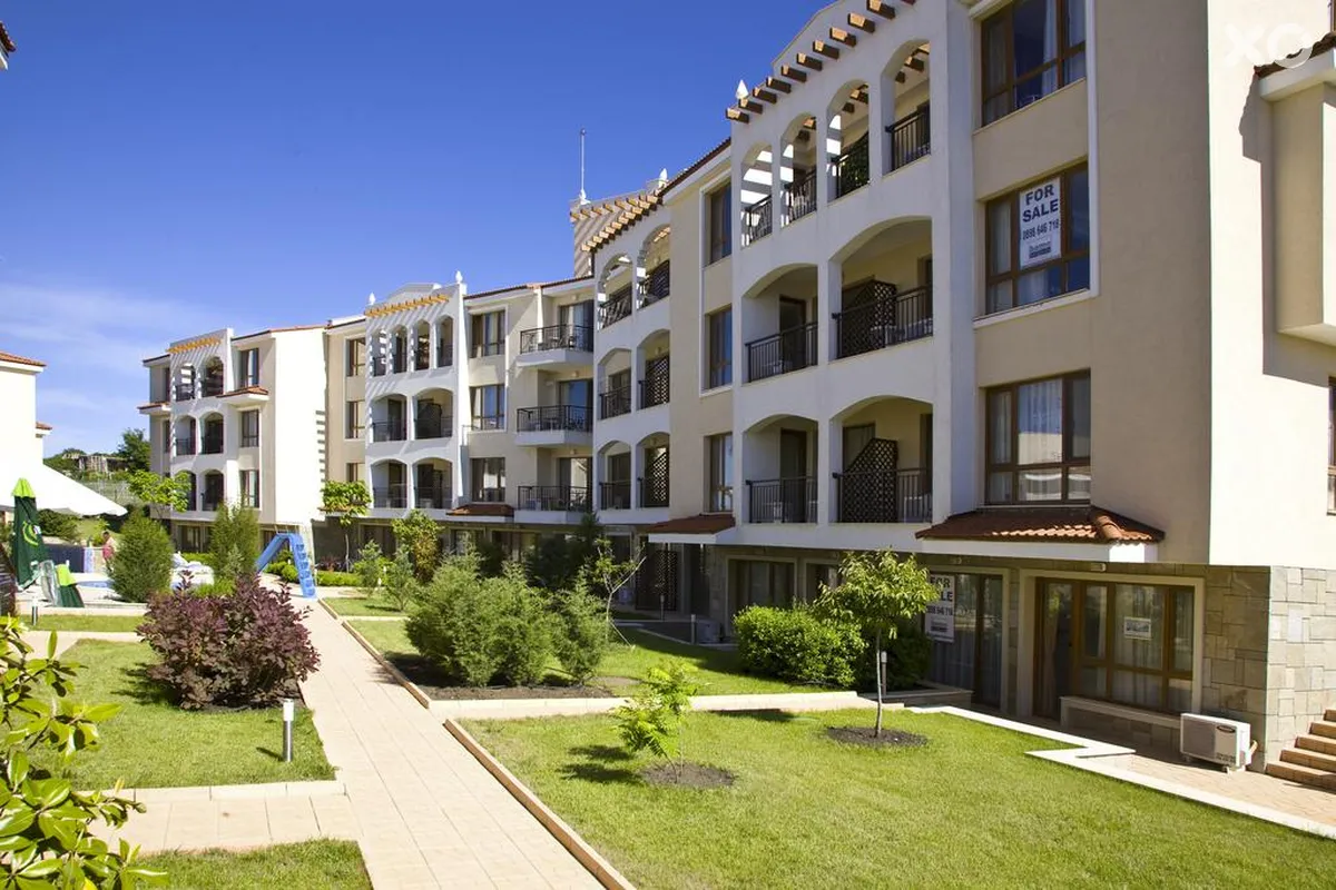 Bay Apartments