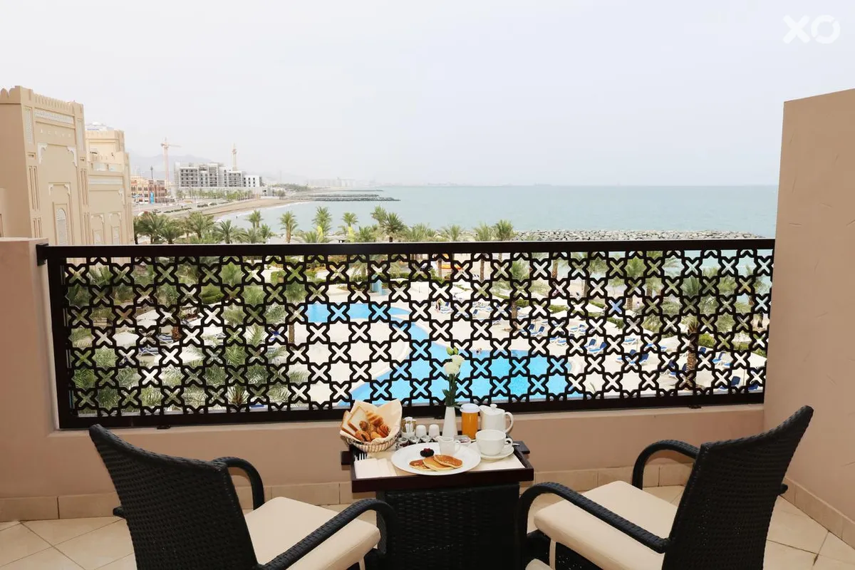 Al Bahar Hotel & Resort