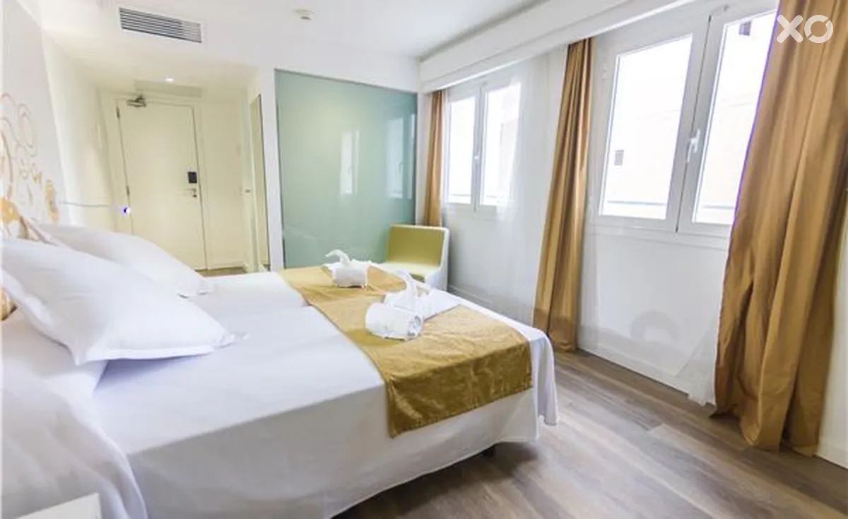 Triton Beach Hotel