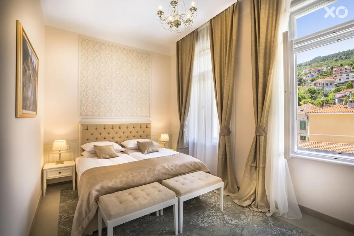 Palace Bellevue Hotel