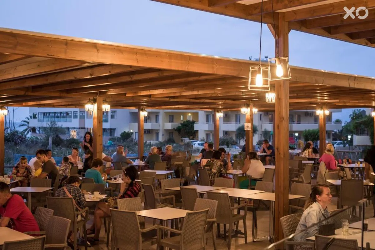 Summer Beach Hotel