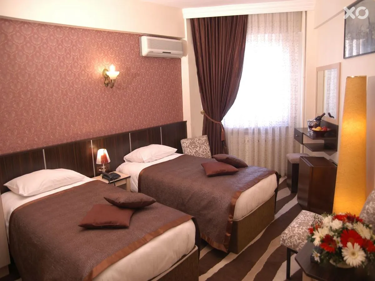 Maya Hotel