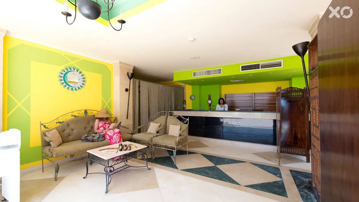 Amphoras Aqua Hotel