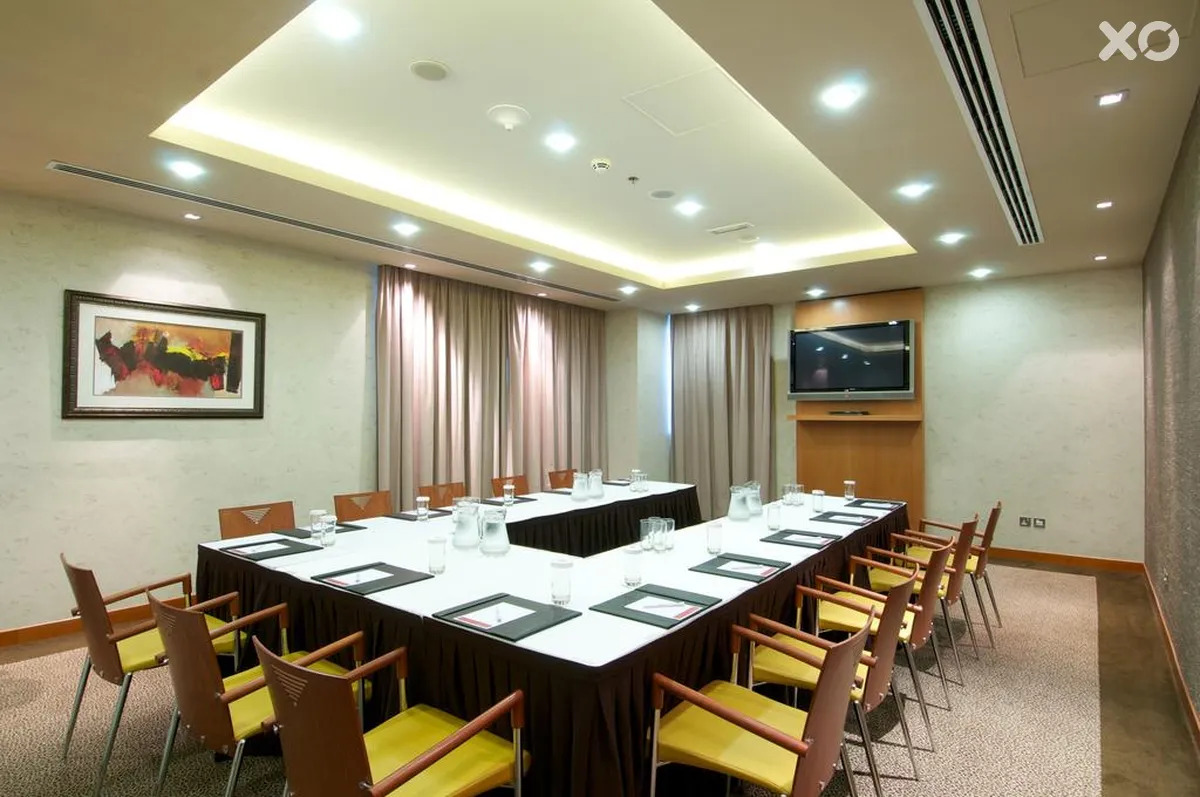 Montreal Barsha Hotel