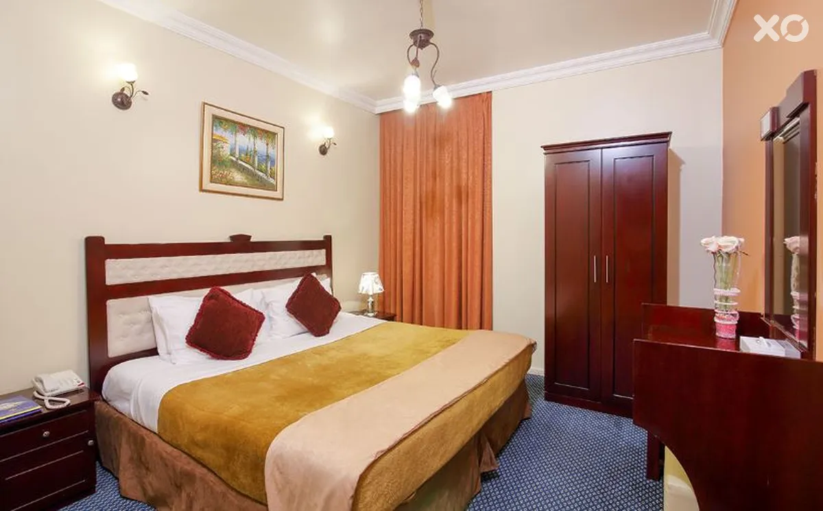 Al Bustan Tower Hotel Suites