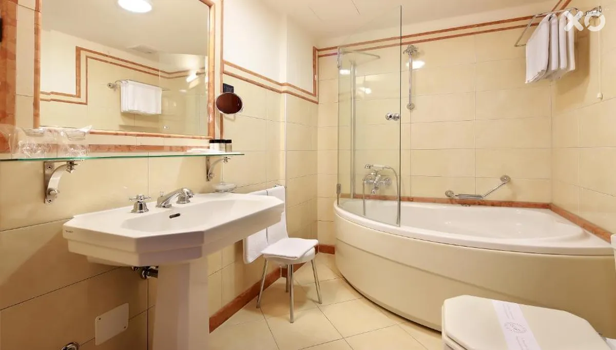 Arbiana Hotel