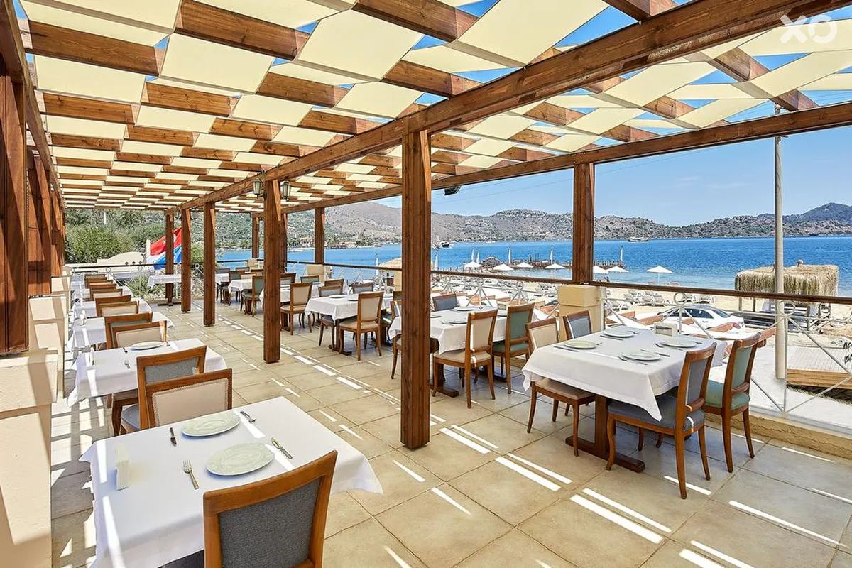 Fi Light Solto Boutique Beach