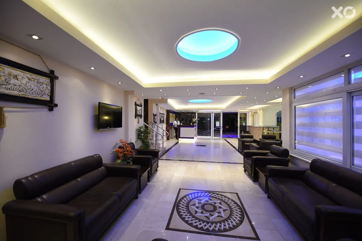 Muz Hotel
