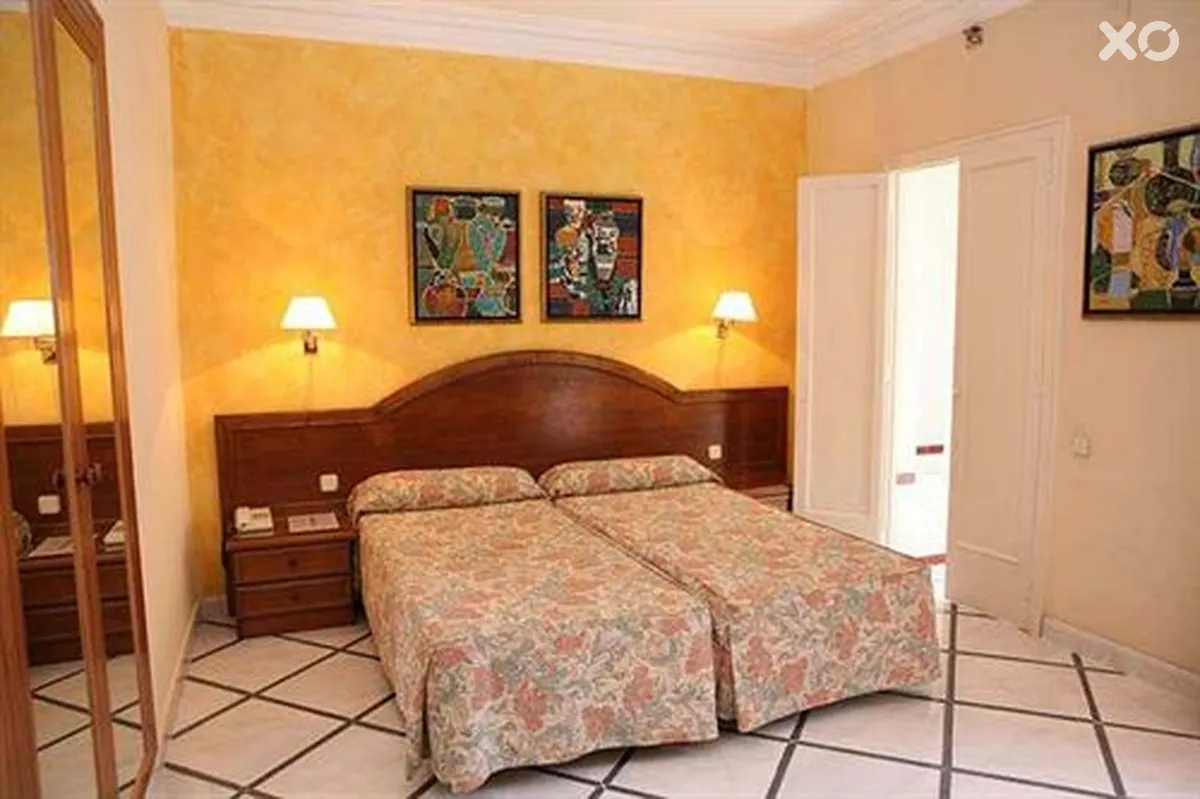 Nouvel Hotel