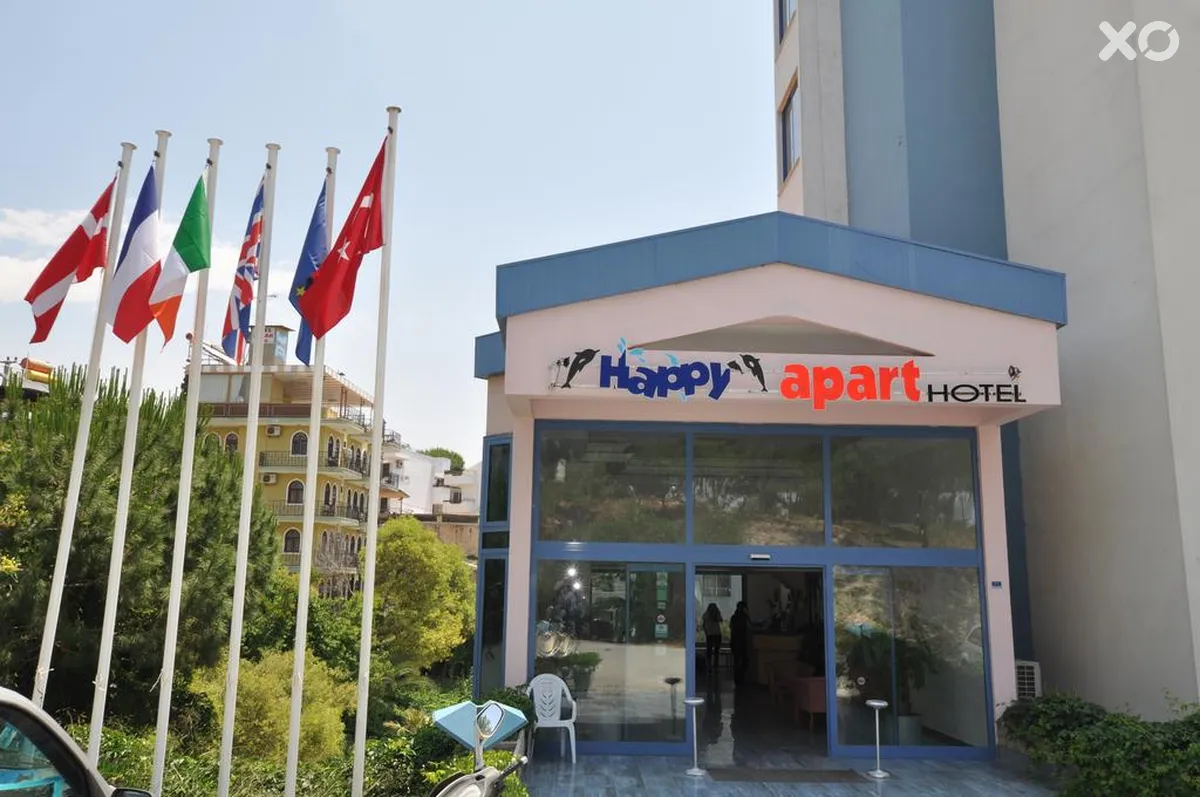 Happy Apartments