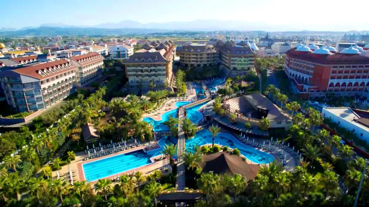 Royal Dragon Hotel