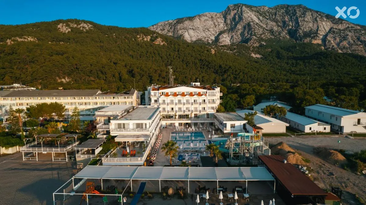 La Perla Hotel
