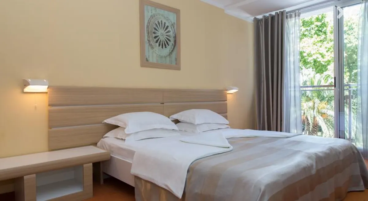 Tara Hotel