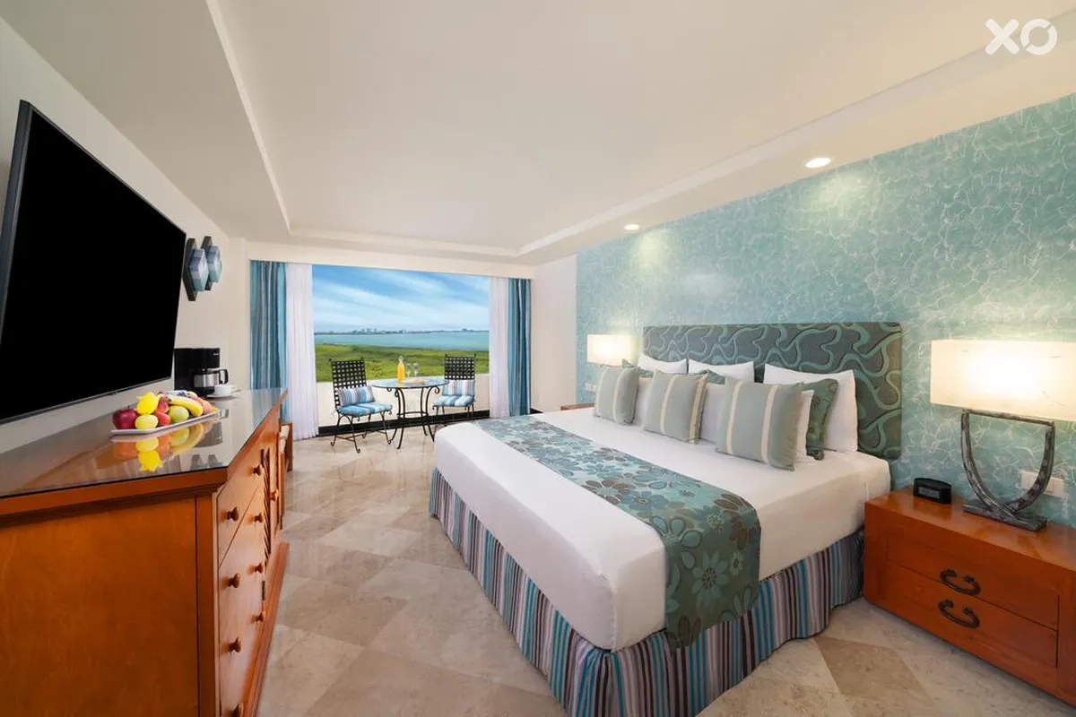Grand Oasis Palm