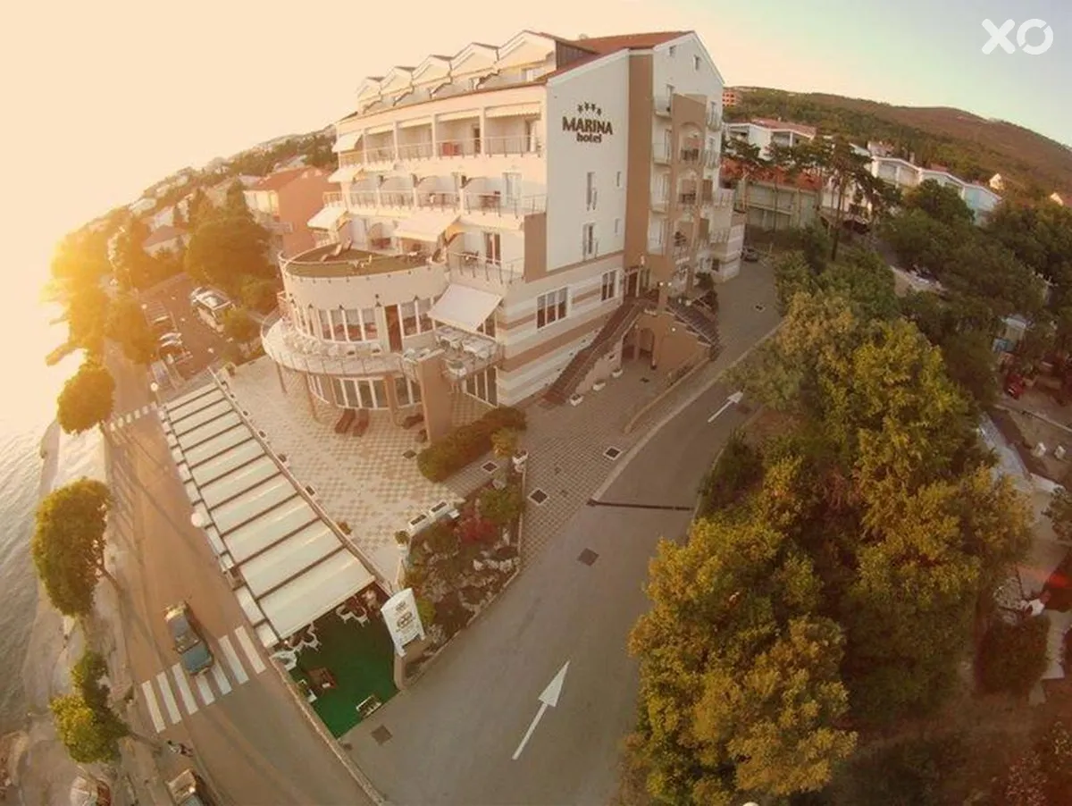 Marina Hotel