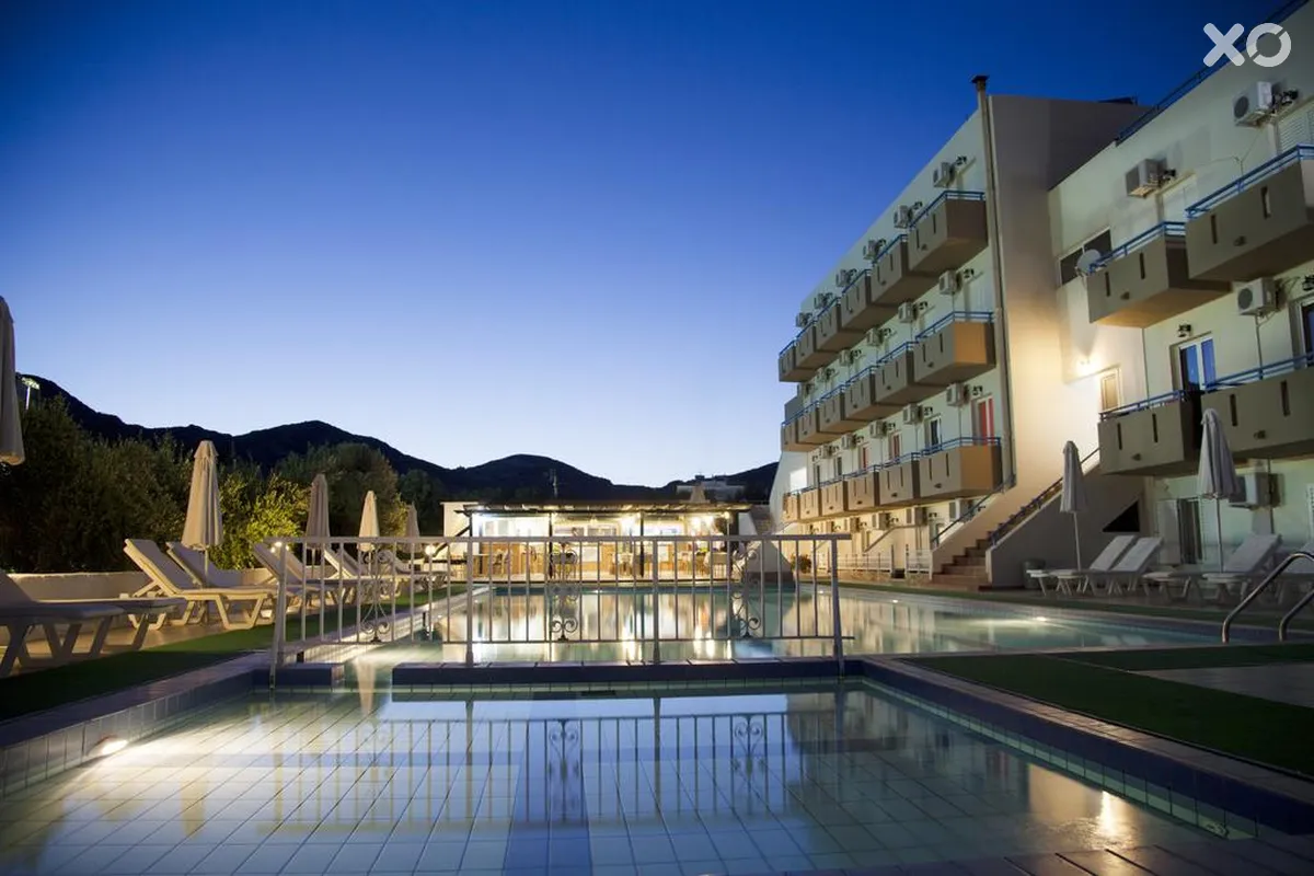 Athinoula Hotel