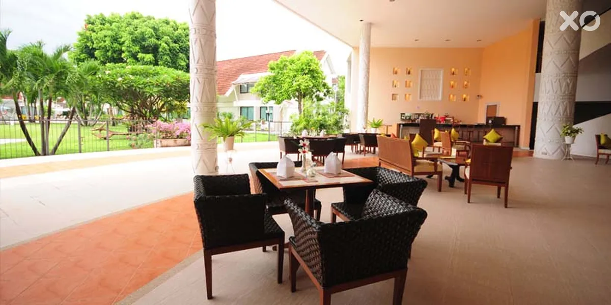Tropicana Hotel