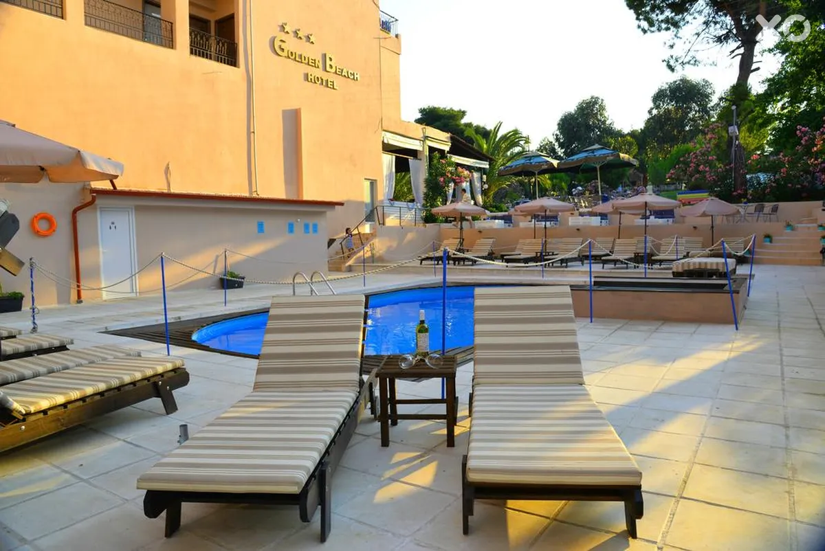 Golden Beach Hotel