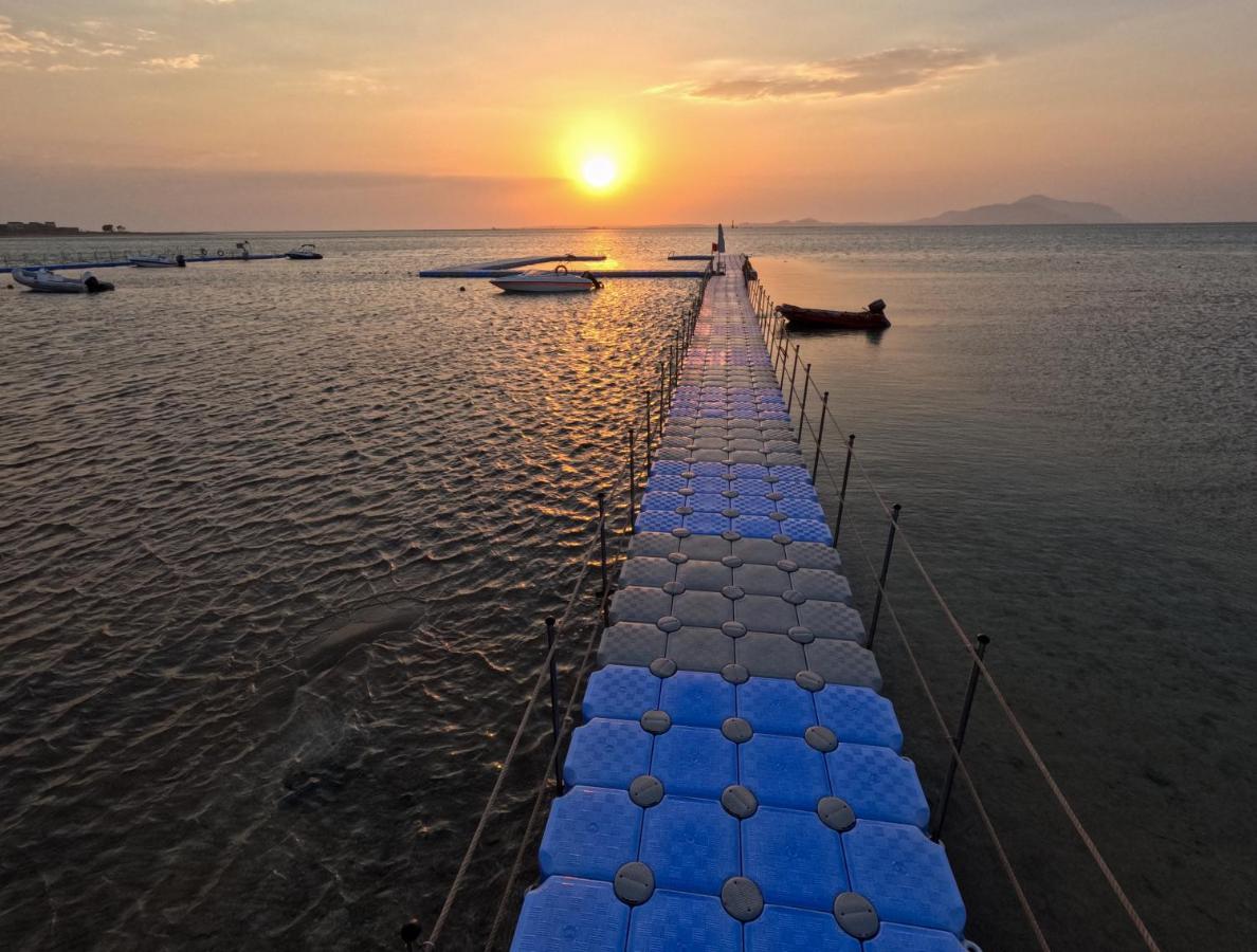 Ivy Cyrene Island Resort