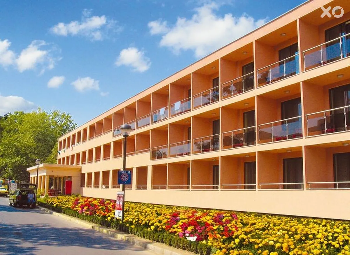 Yunona Hotel