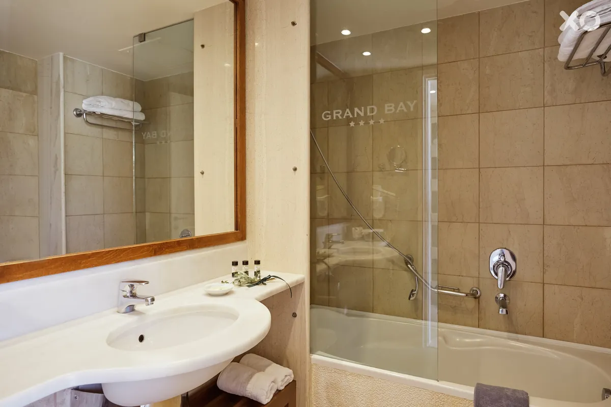 Grand Bay Beach Resort