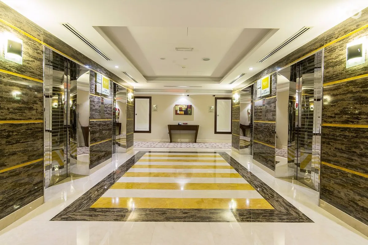 Park Regis Kris Kin Hotel