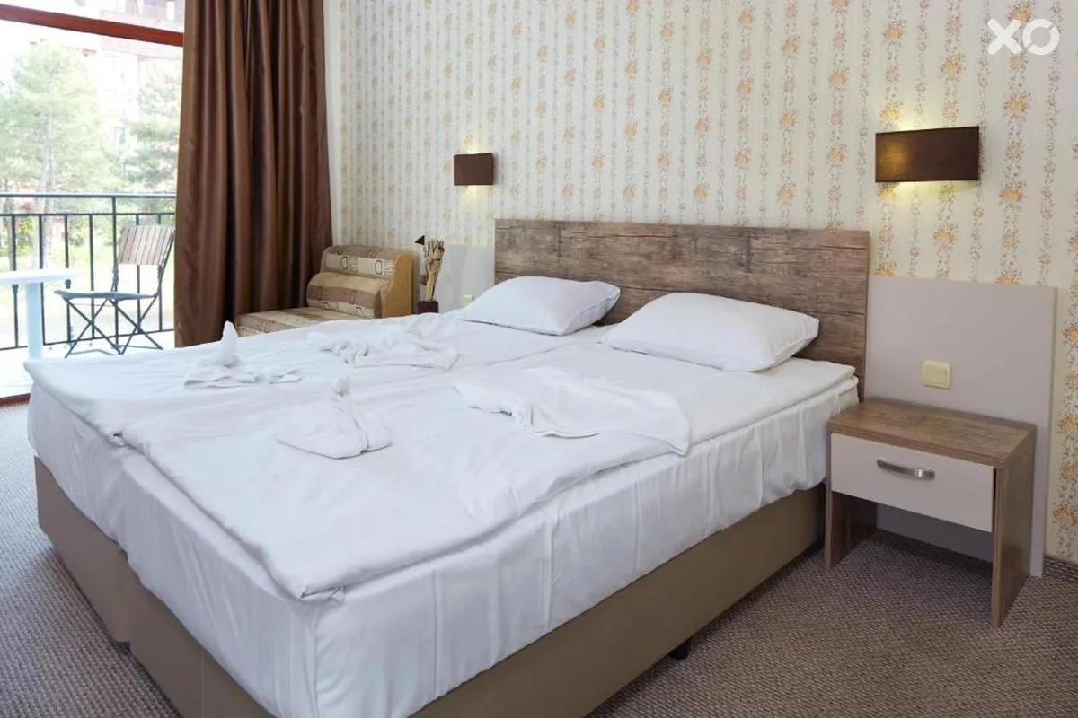 Lira Hotel