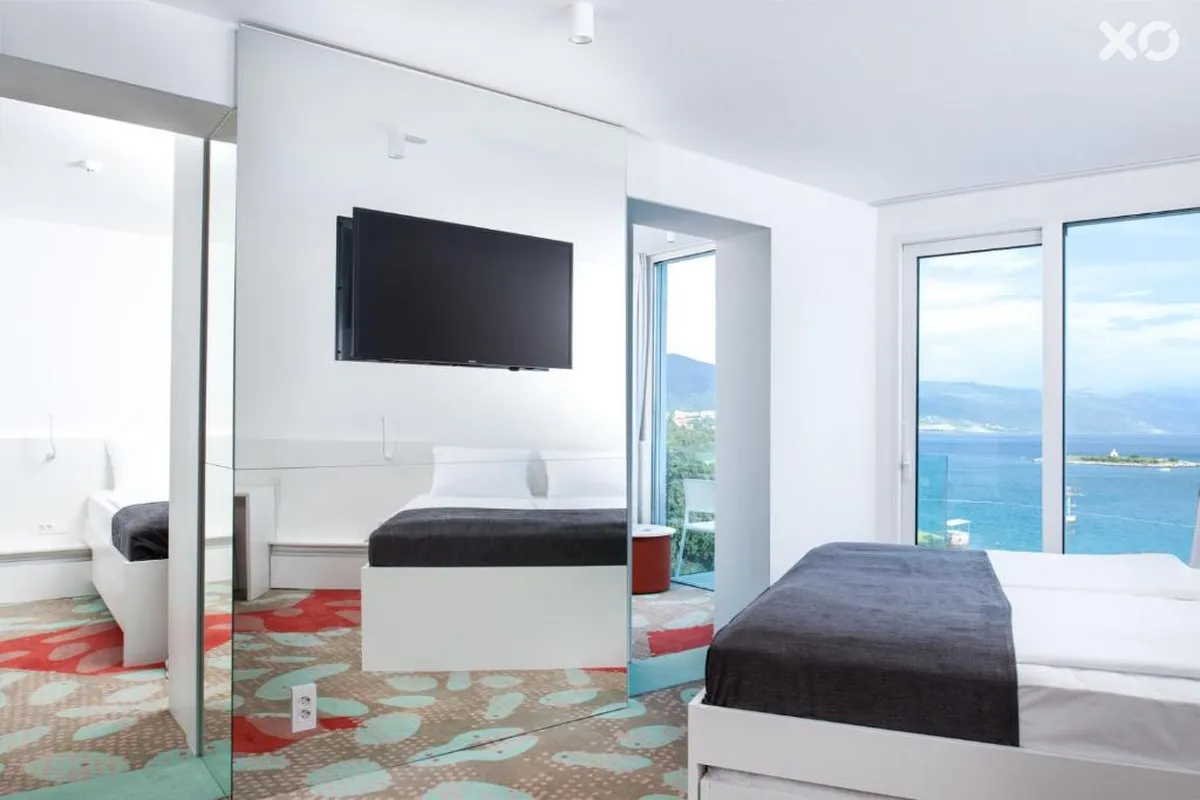 Lisanj Hotel