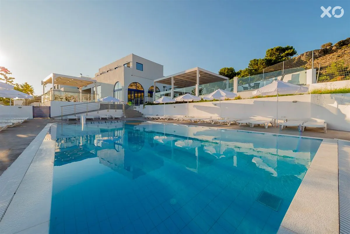 Eagles Nest Hotel