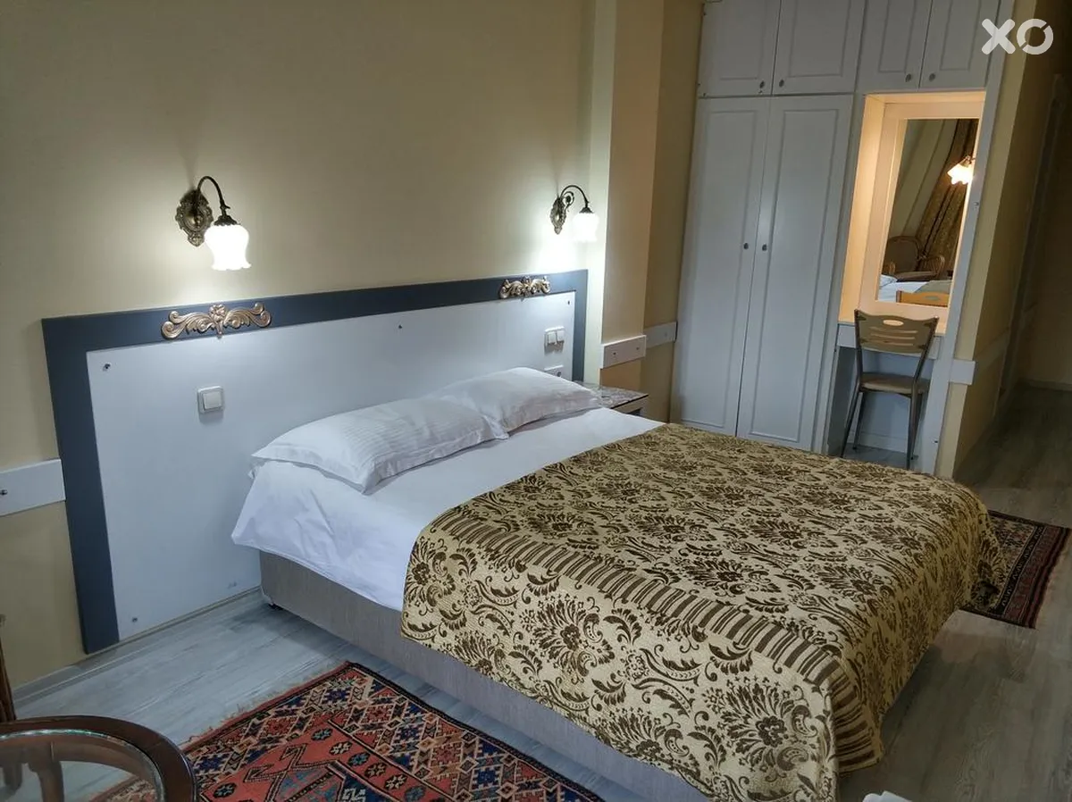 Hali Hotel