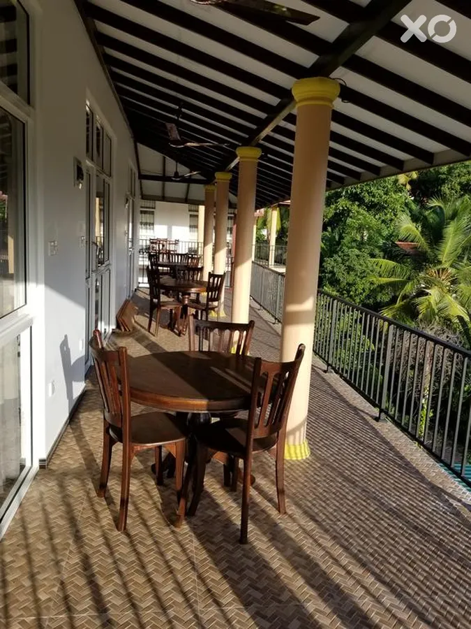 Coral Palm Villa & Apartment