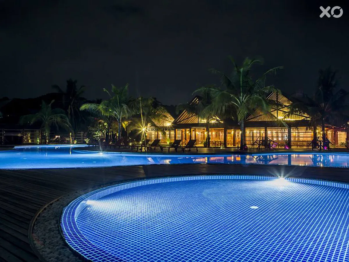 Furaveri Island Resort & Spa