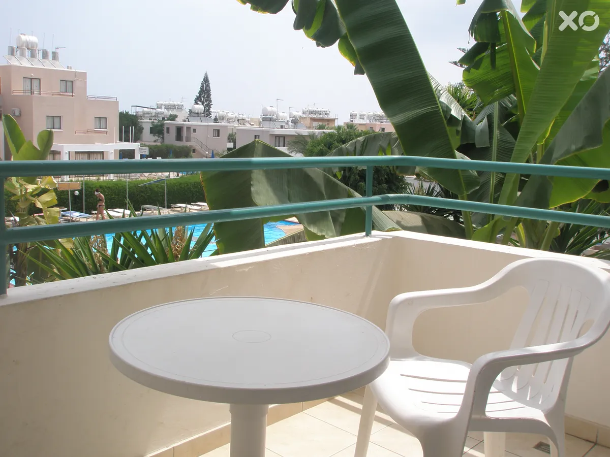 Debbie Xenia Hotel Apartments